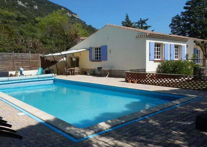 Maison Bijou Vacances - Villa Avec Piscine Pres D'Uzes *